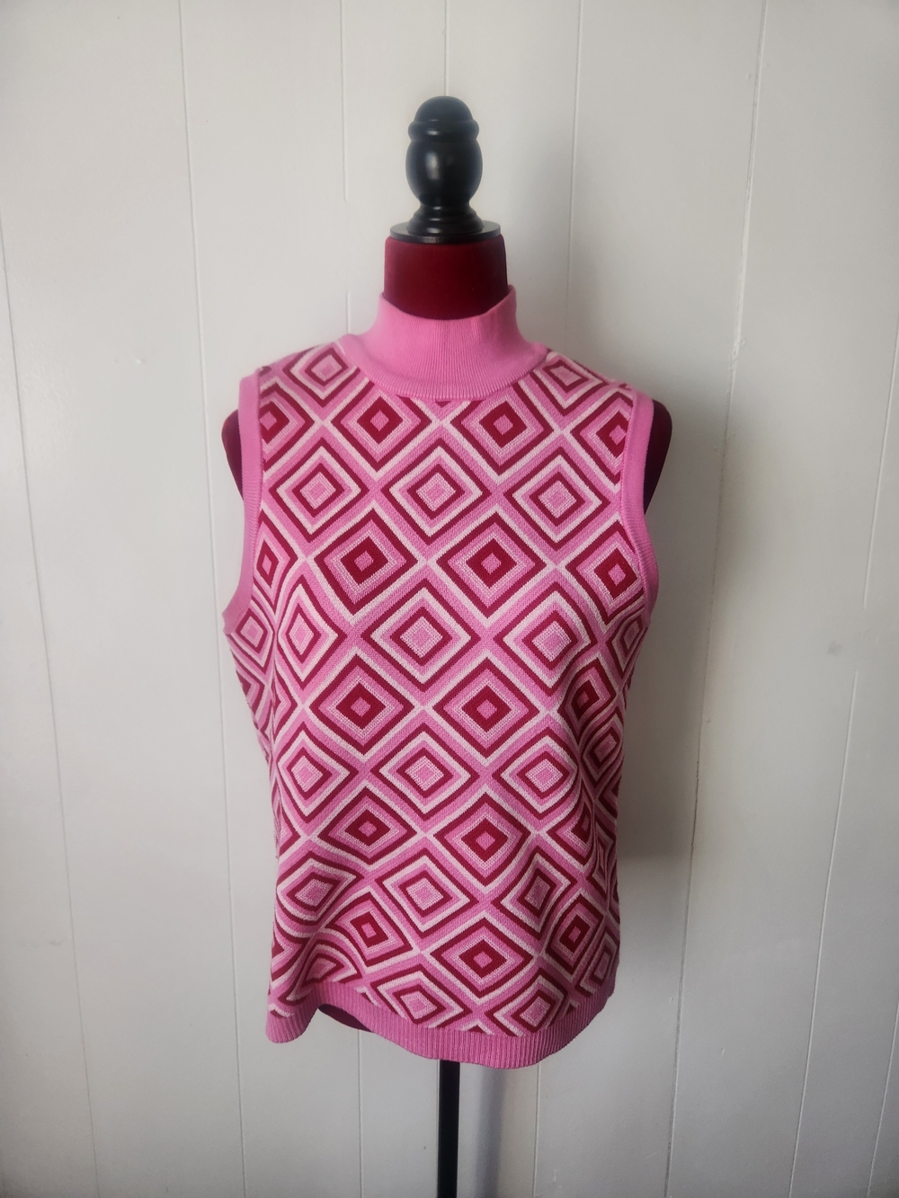 Sleeveless Pink Red Geo-Pattern Mock Neck Top Casual Layering Size XL